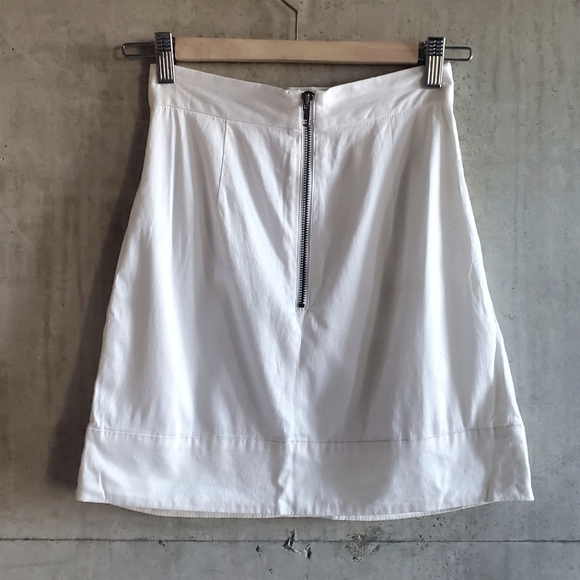 French Connection / White Mini Skirt / Size 0 - Picture 3 of 7